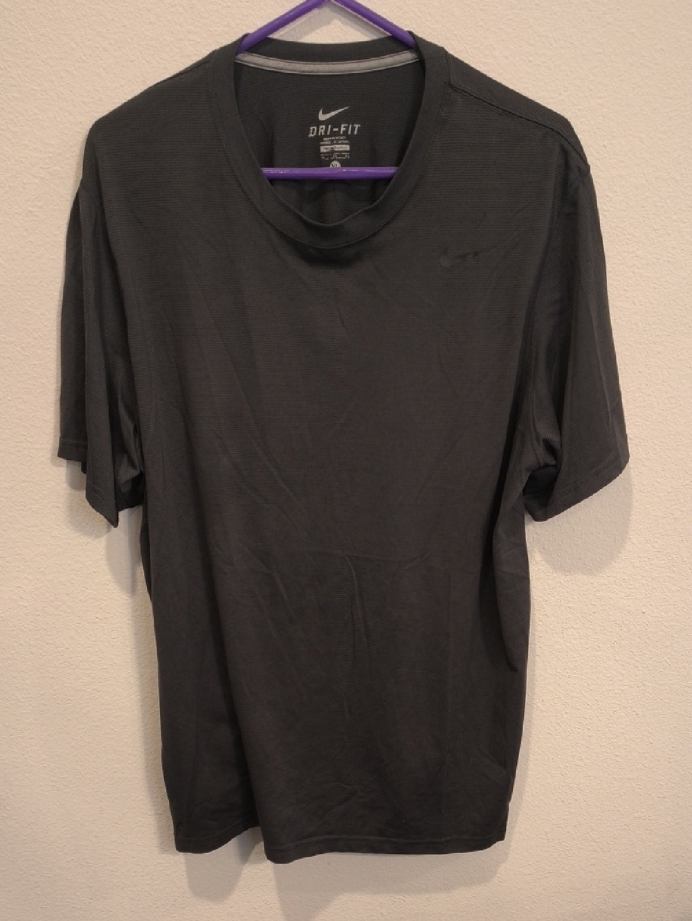 Nike Dri-FIT Short Sleeve Tee in Black Men's XL